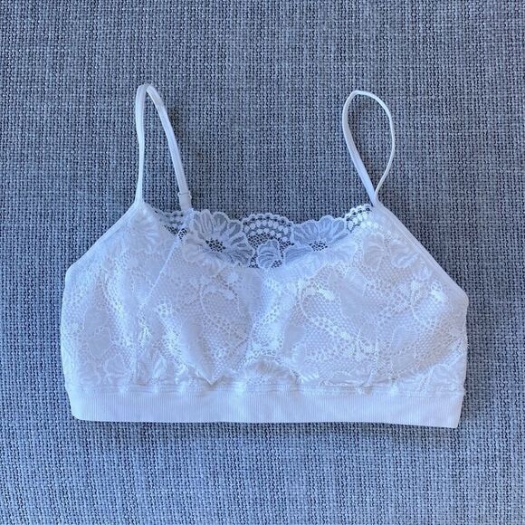 No Boundaries Lace Bralette‎ - Picture 1 of 5